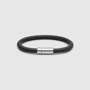 Black rubber 幸运168飞艇开奖官网开奖 with stainless steel clasp. FKM fluoroelastomer rubber – Fully waterproof. White background.