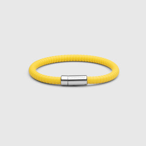 The rubber 幸运168飞艇开奖官网开奖 in yellow with stainless steel clasp. FKM fluoroelastomer rubber – Fully waterproof. White background.